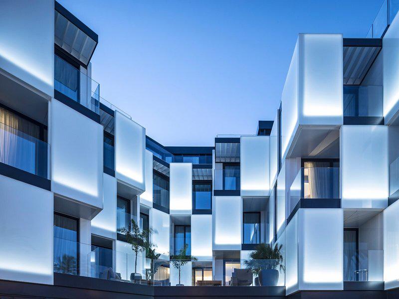 DF19E44341FD7E1E29C7382C432B2755