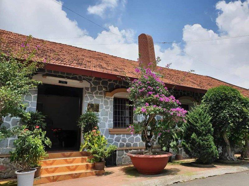 F58DAA613A6D2E408E2A924E1FF8D96C