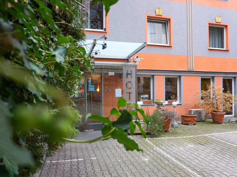 9895201B42026D6944124B2602B3FA44