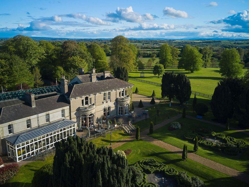 10F74CEF6A4D4BA3818745AE3C8F1436