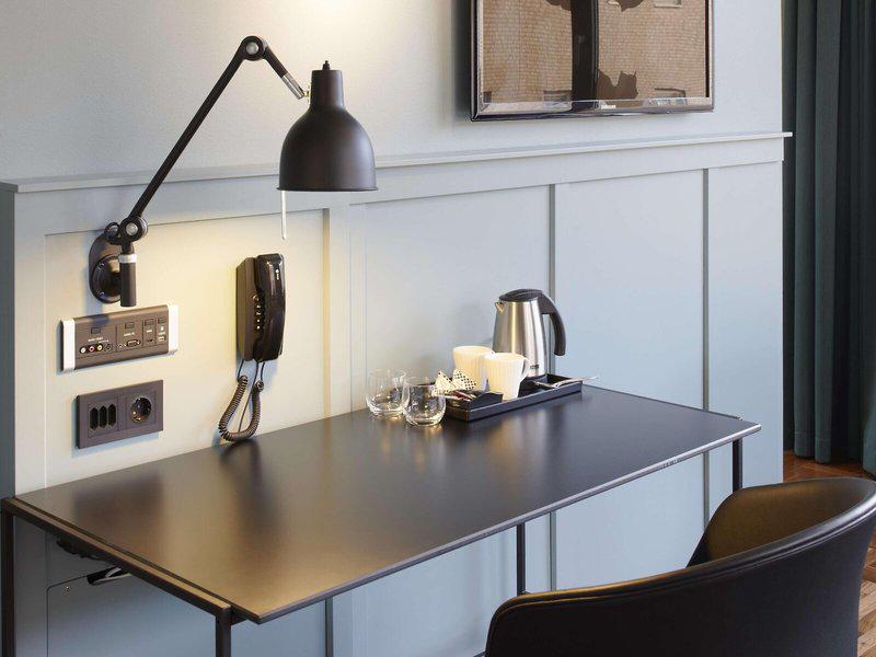 F303E1F0D049850AA1CCCDE0F1403952