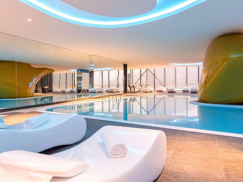 87B795E5230A1B3B4003BA43B73F9593