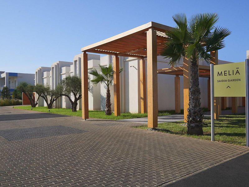 5BF92F0A83F73A569BBDD5668C325BCF