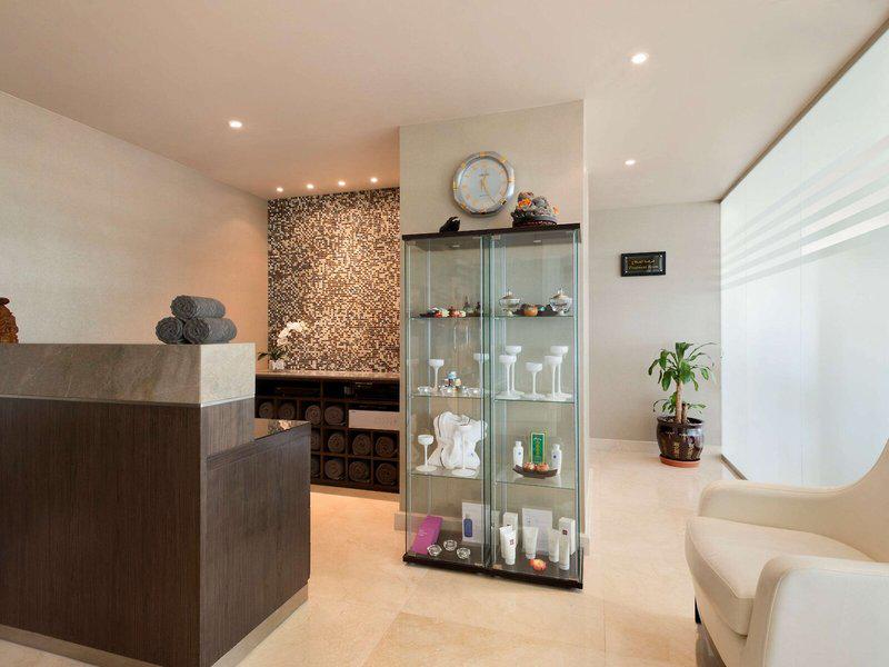 594FCD919E4C1C1EE81E5BF995DFD13E