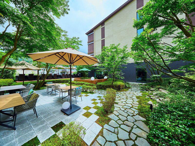 077C31B976C860E75D7FB42277E86D1C