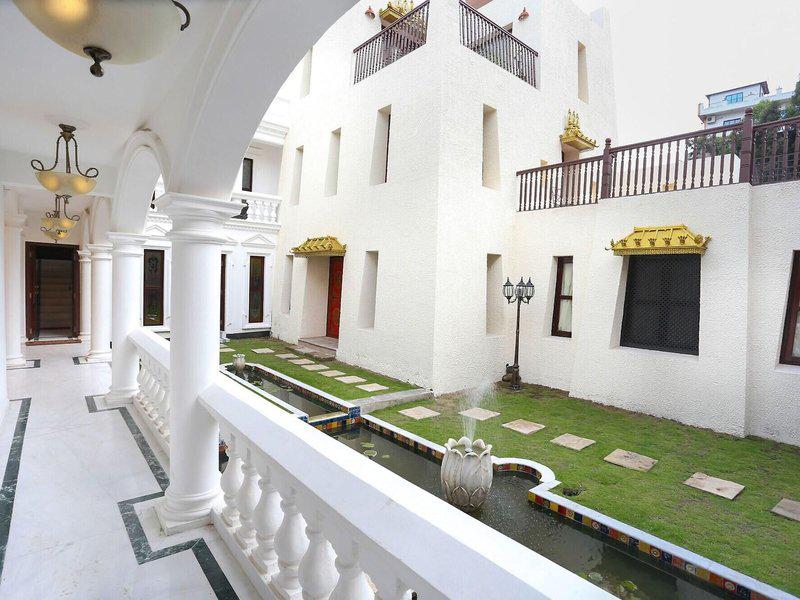 538B6AF3318021D86F2AAC5FF7C2B406