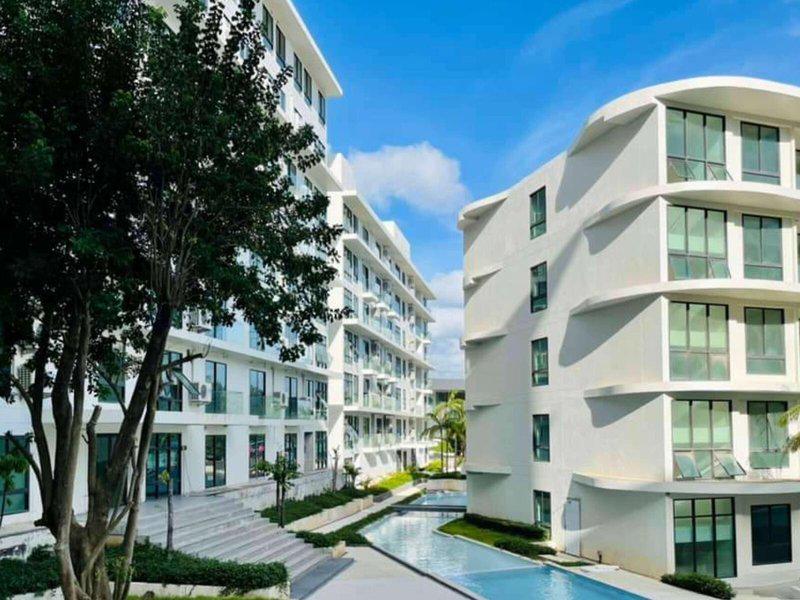 953DEC5ED6DF98E2E25C045B14440FF1