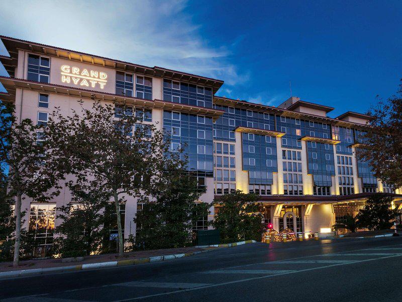 B9A0ACAAF3A7A1FAAB04264F2986E20E