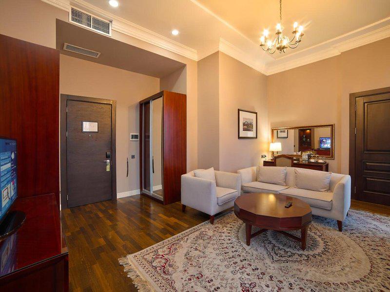 6DDBF529B9BB29C5448A24C486163FB4