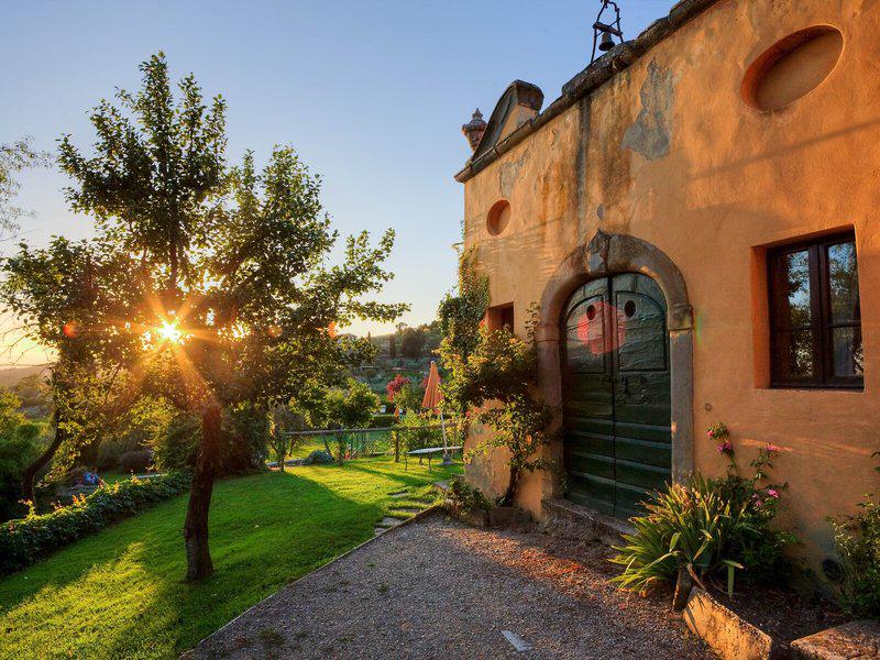 EF90932AC4AA36C8FF8D36BEF27F8877