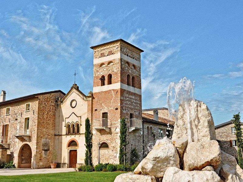 C65241B8AABA4B0189C35930DF2F2C3D