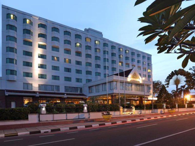 9475851414332C4BCA4D8166BEA67269