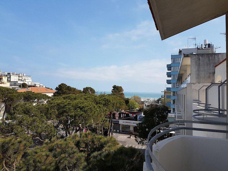 4CC03D97A395408FF7F14A1F515AEF3D