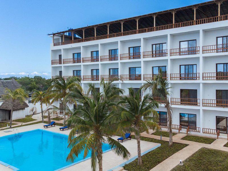 001E13AACC2D4E12C40E8D6502C5C0FB