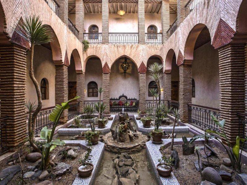 242359C869B02A1C480D2EF96F768361