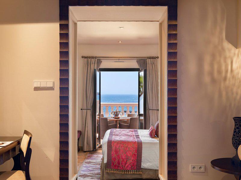 984A61ABB2E00E39F14C09CA692ABB4E