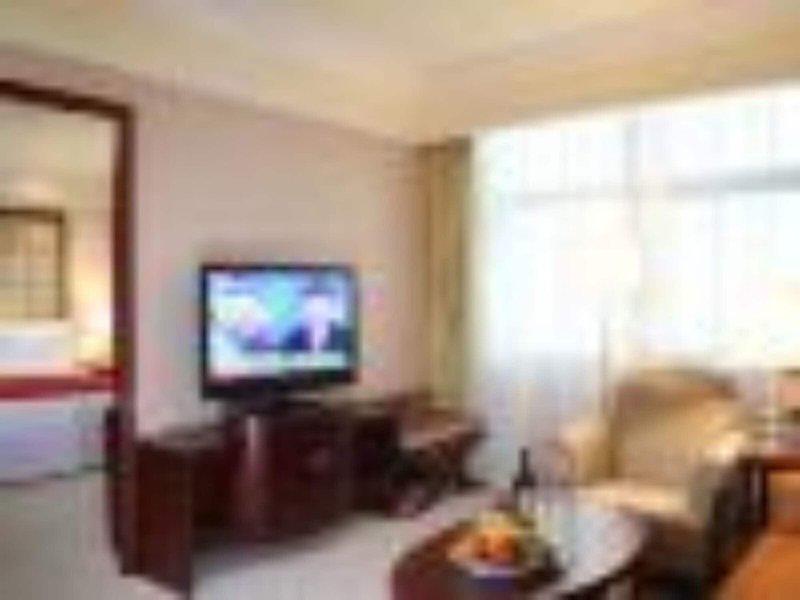 0CEF24E09B6760094AC3DCF094E139DF