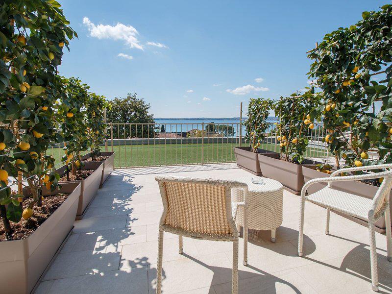 671980B00AF7D117C31BCDFA8AB605E7