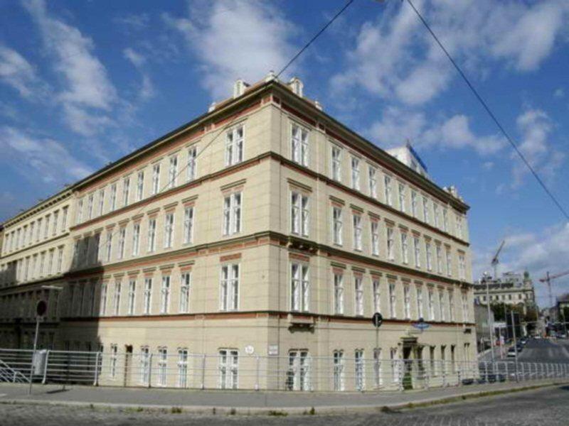 B78B614D94BC99D6F5C02EEA8183F5FB