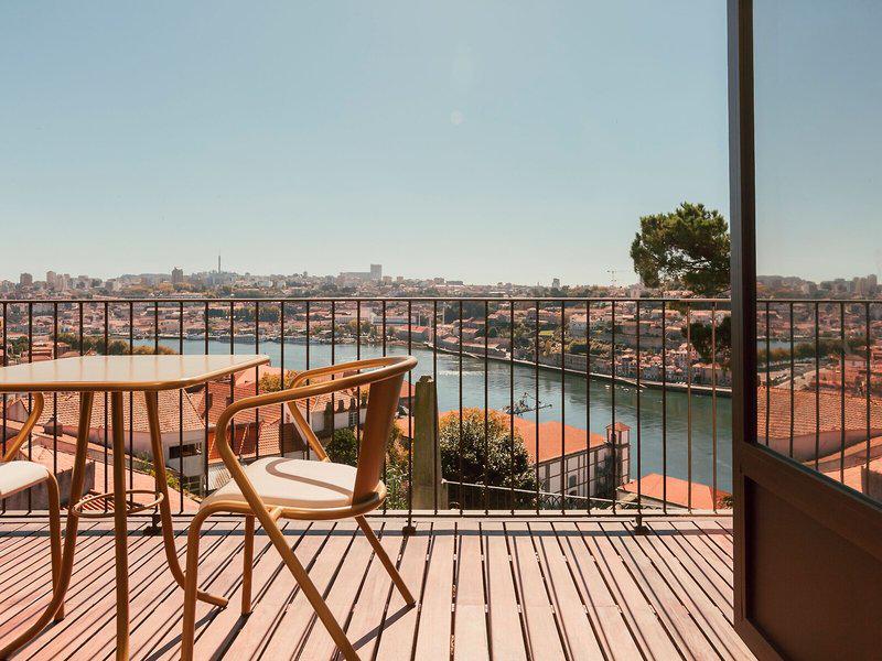 875AF076F97CEA19A7D80F123AF5EE35