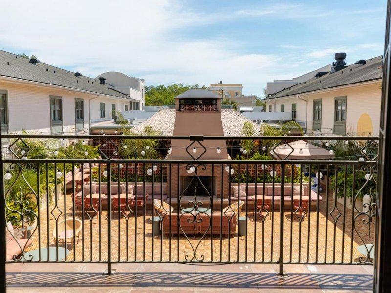 303E5485DEB7030F31663AECF9EC3E9D