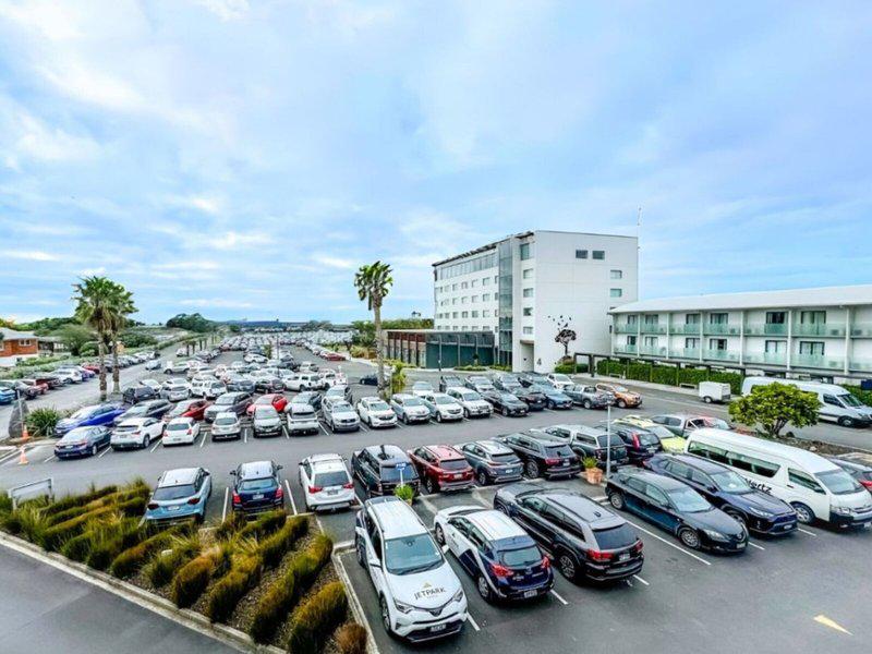 E585A6156C06628E4EB9AF0B95B181F9