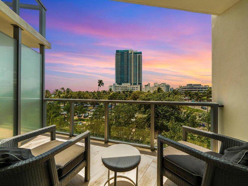 037604E5239FE8FAFBD2136CCFA12528