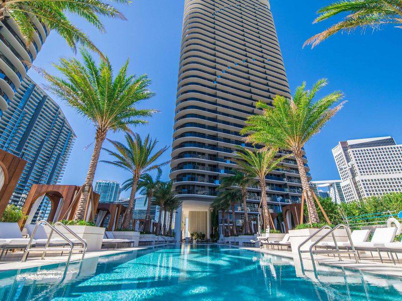 E94FF2FC3EEEB4D942DB3427592F92FC