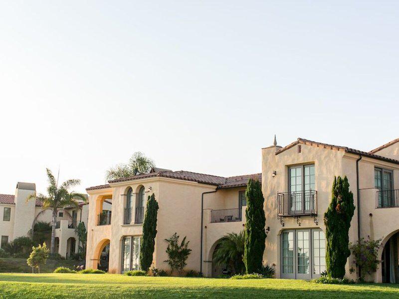 EC24C4B8E4ED8AA1B6056C3100803D49