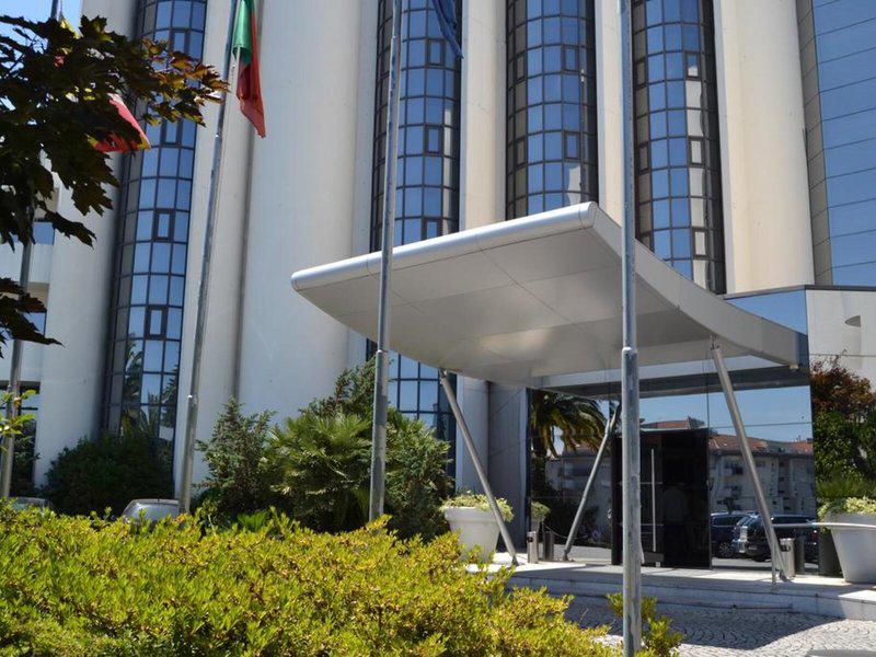 14F5E3A16A9C5140A947D6AA3CCB8F0A