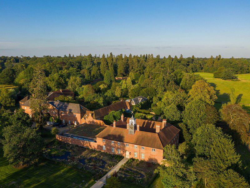 7758C5F42A3A6DE45C03B7BEF0DFA493