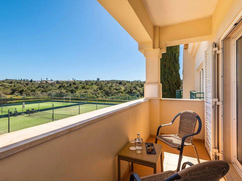 E9CCE9D5B1E15466646EEB44687EB868