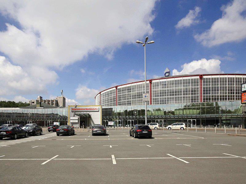 18B50C21EC9C12310A33E672D7C3D854