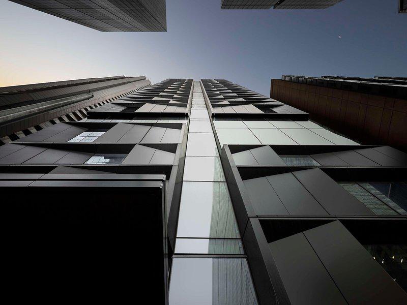 Next Hotel Melbourne, Curio Collection by Hilton