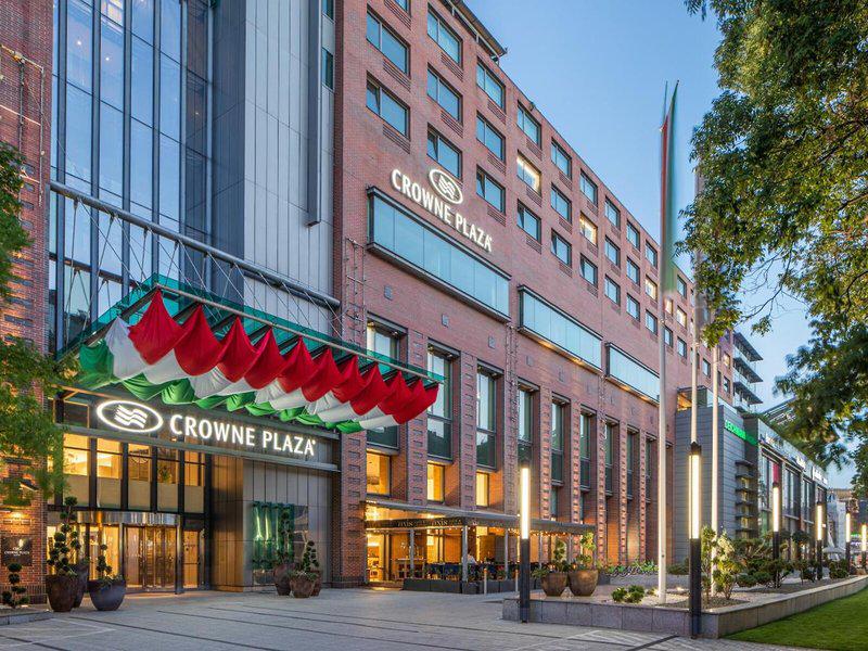 BA4E6B7E33DBE9E58A079B021FEBA469