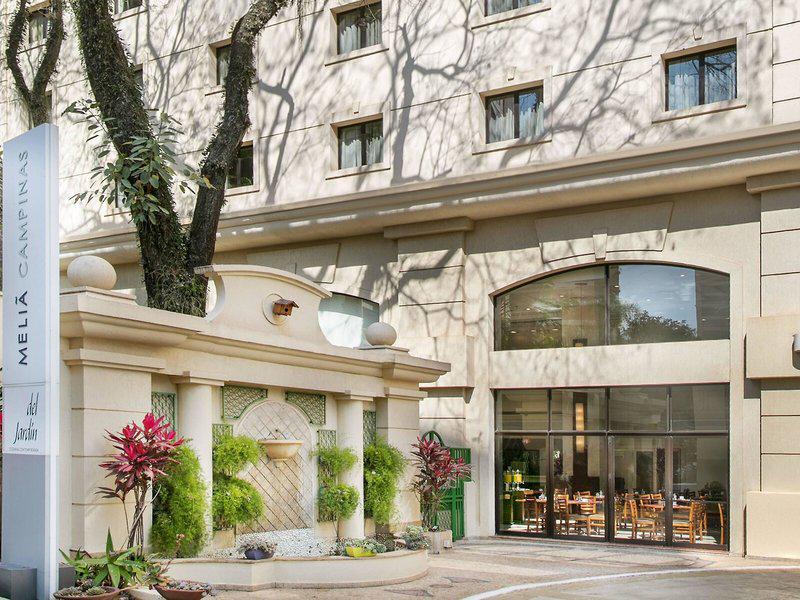 80F6A3A3716F34ECEDAF6EAB9989C253