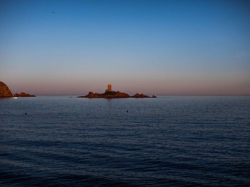 BA2EE7B02B87BC3FEE0BAF59F4D26AB2