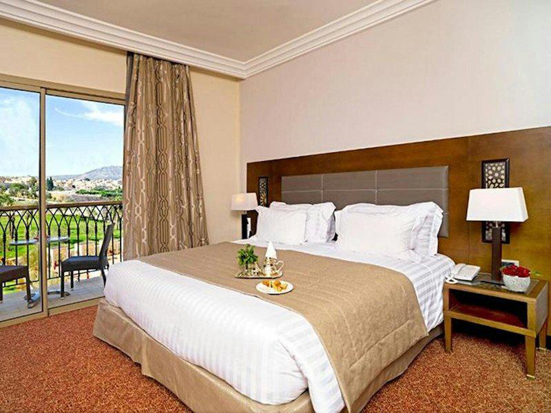 614E48F4AF139BBFB4A1897282E34E16