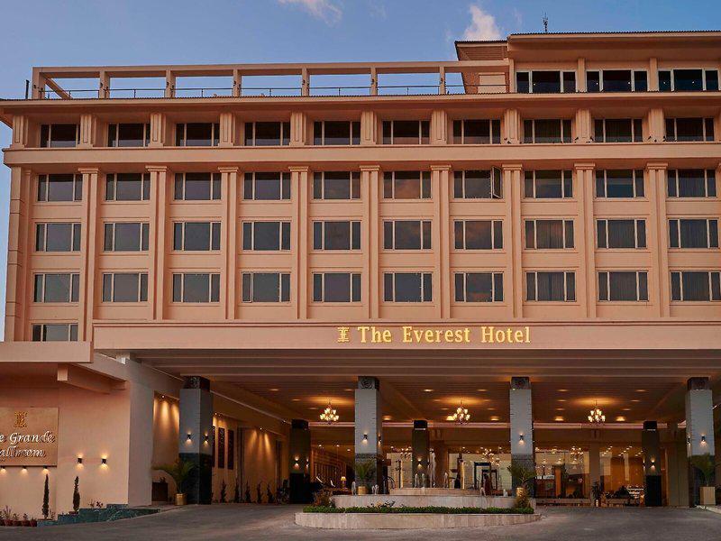 The Everest Hotel