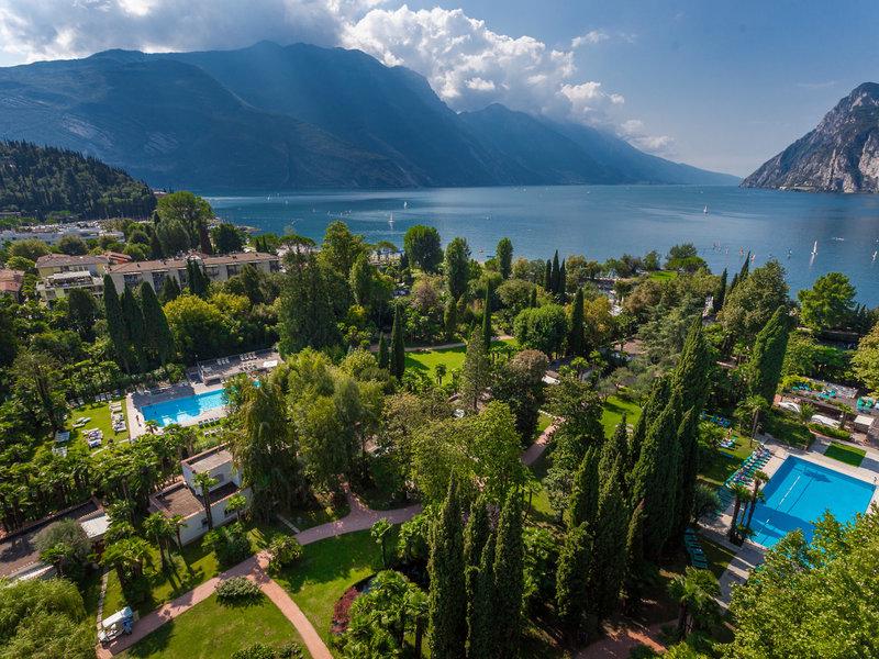 DB91A40C6C41BDD8A80D39C13D571639