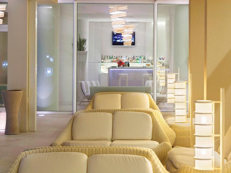 83D1706BF613358F9C87C1AA688F4B3E