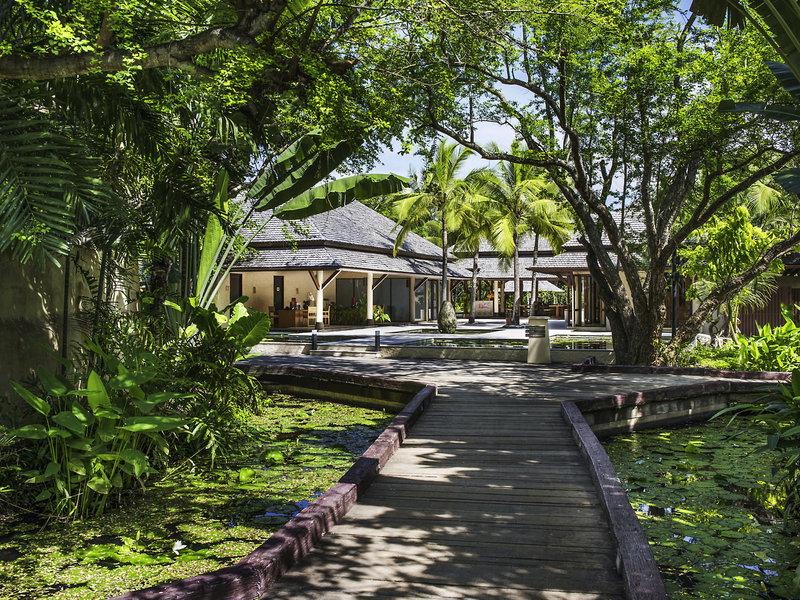 C53B2B97C12F186867A09B2E9E25449E