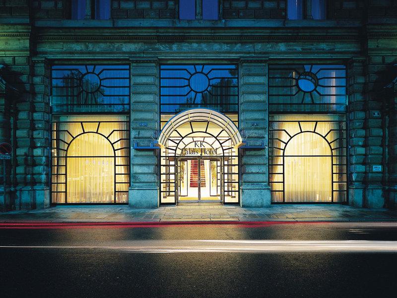 C02D37D61509CE3D74B82A0717F28C6E