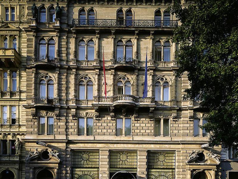 F7F54EB2C30A61D9F564FB2E3AF8B6D0