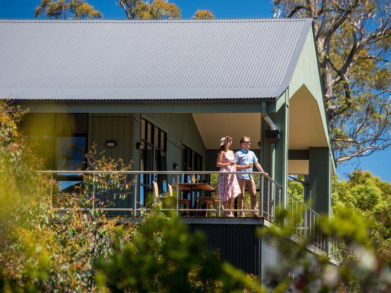 7E0BB3B0FC745A4B8A70F90FDF4319C8