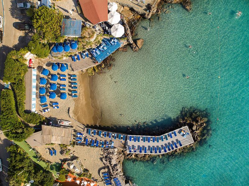 42F45BB4CD7F7EA72F5F14EEF5EA132B