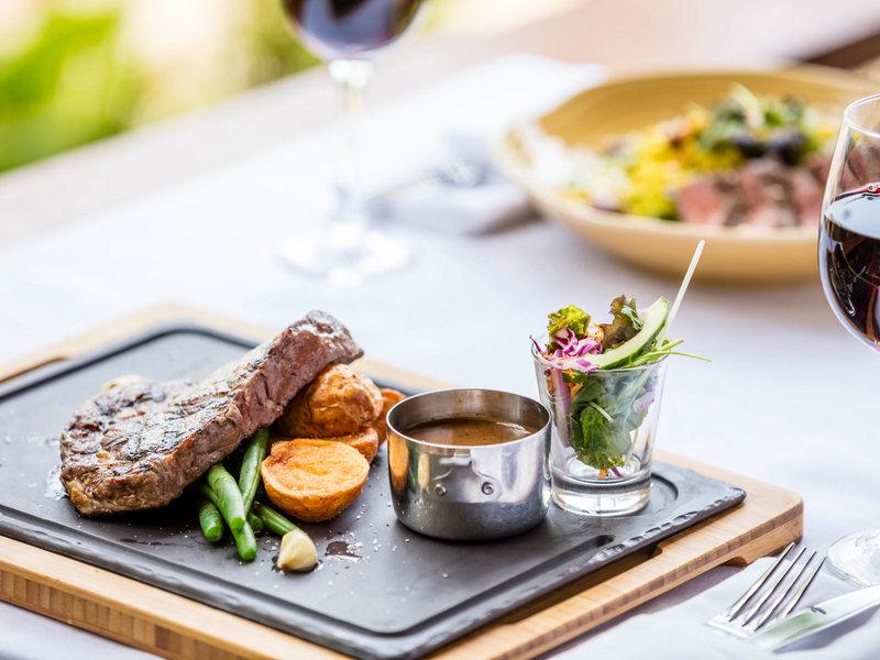 8EC94CA3ADC795B46FAFA7D64731AE2E