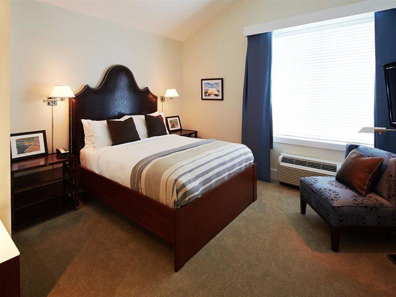 203192B697B91AF7BAFD7B5C43B23288