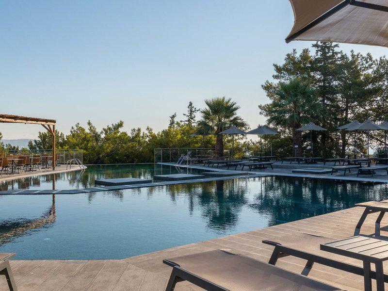 B0A4698EBA9586F77F7D2523B6FF23DD