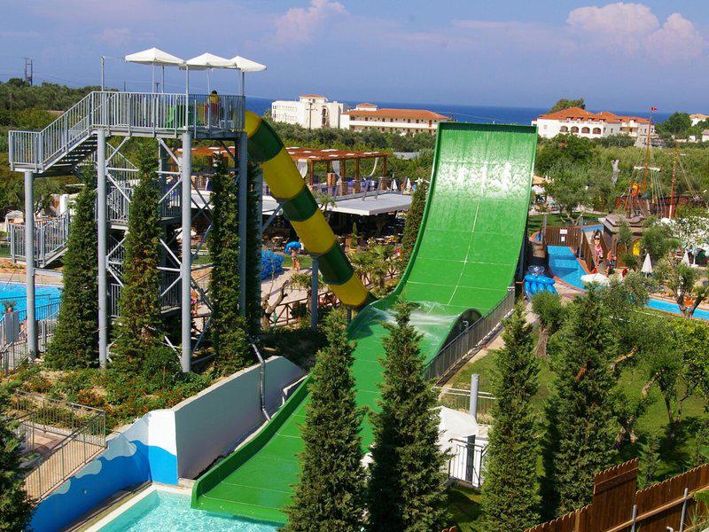 6CB8CD07D98947CDF3A84652C2F67EDB